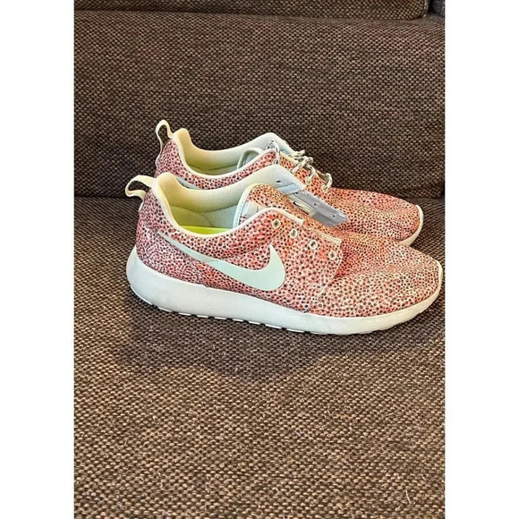 Nike Rosherun Print Cheetah Turf Orange size 8 - Picture 4 of 6